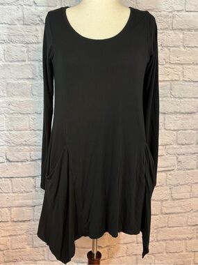 Yala Black Long-Sleeve Midi Swing Dress with Pockets Large